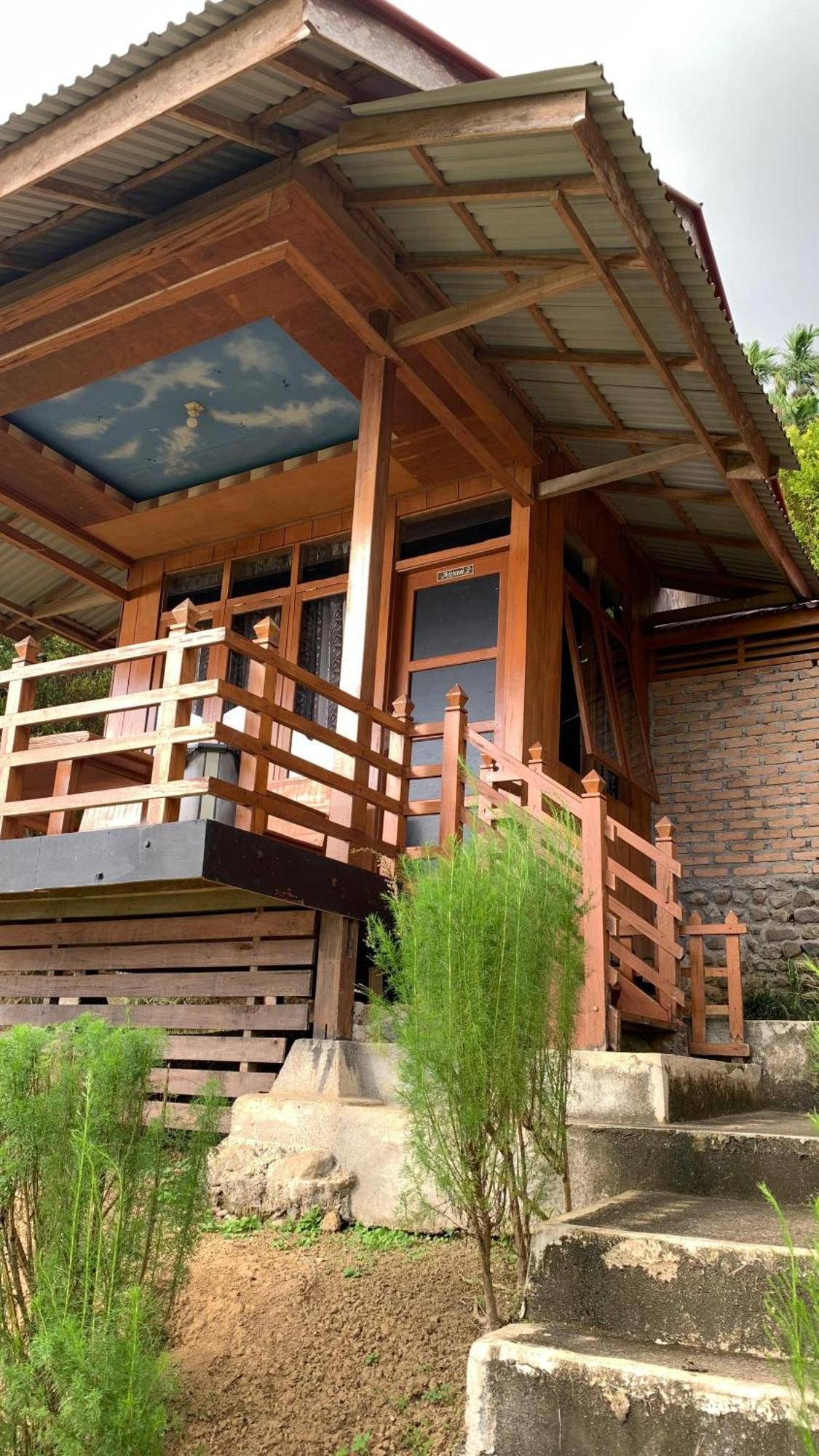 Maninjau Bagoes View Cottages المظهر الخارجي الصورة