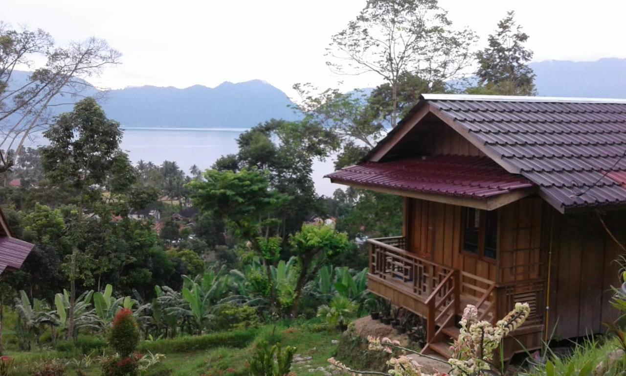 Maninjau Bagoes View Cottages المظهر الخارجي الصورة