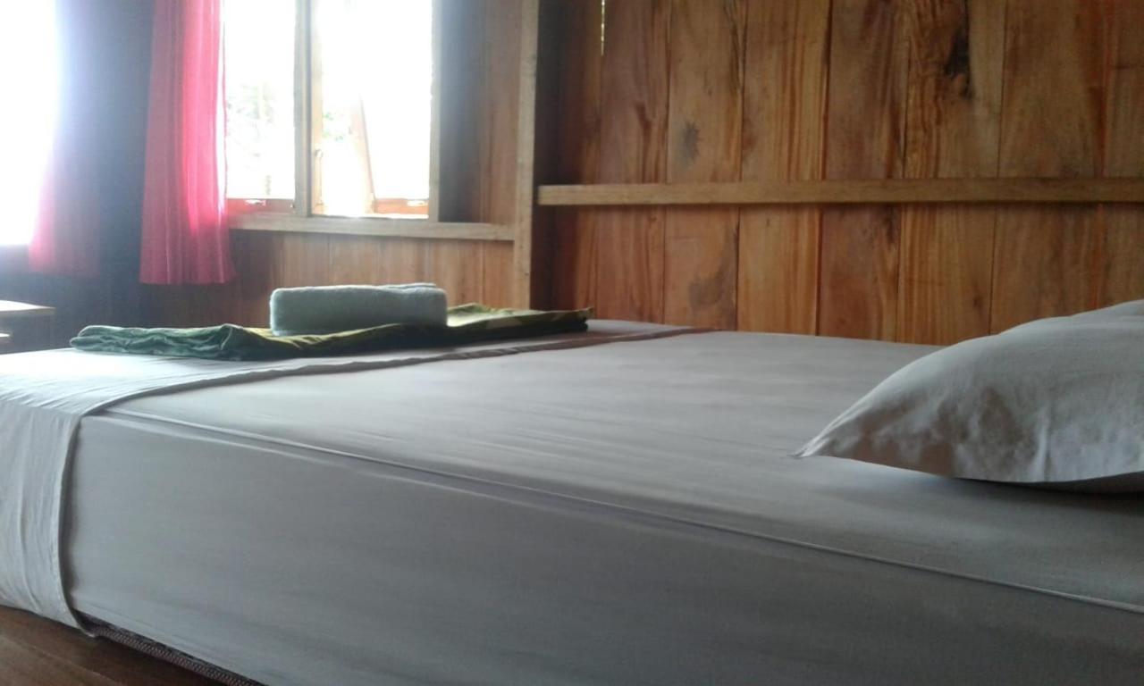 Maninjau Bagoes View Cottages المظهر الخارجي الصورة